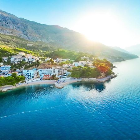 More Medici Apartments Omis Exterior photo