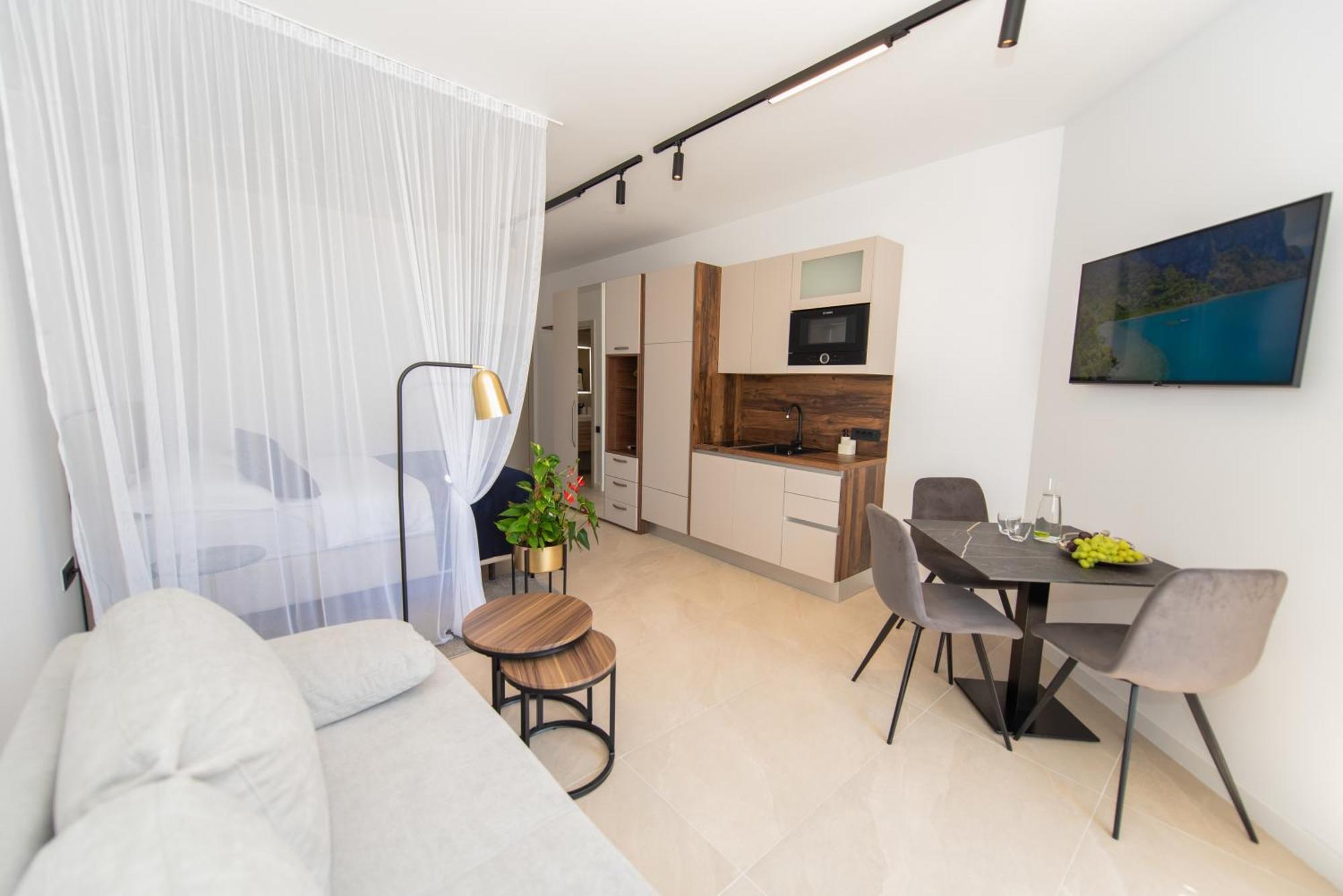 More Medici Apartments Omis Exterior photo